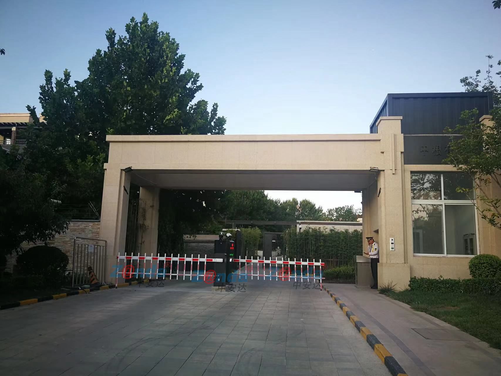 中糧別墅區車(chē)牌識別管理系統